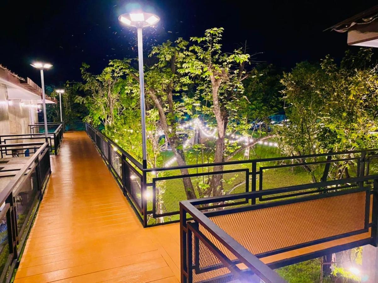 บ้านต้นไม้โฮมสเตย์อุทัยธานี Uthai Thani Exterior foto