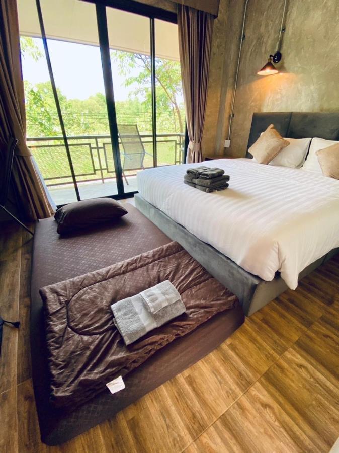 บ้านต้นไม้โฮมสเตย์อุทัยธานี Uthai Thani Exterior foto